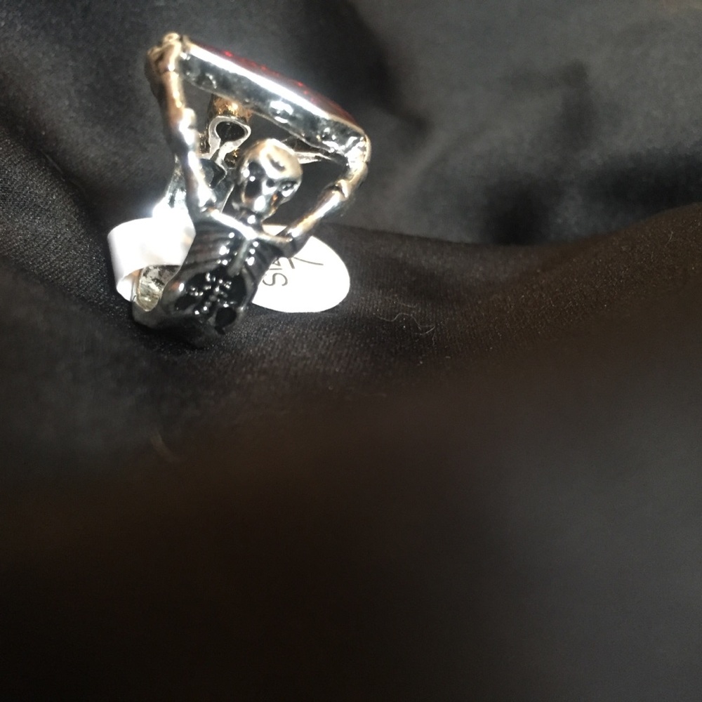 💀 Vampire skeleton ring 🧛‍♀️ - Picture 5 of 8